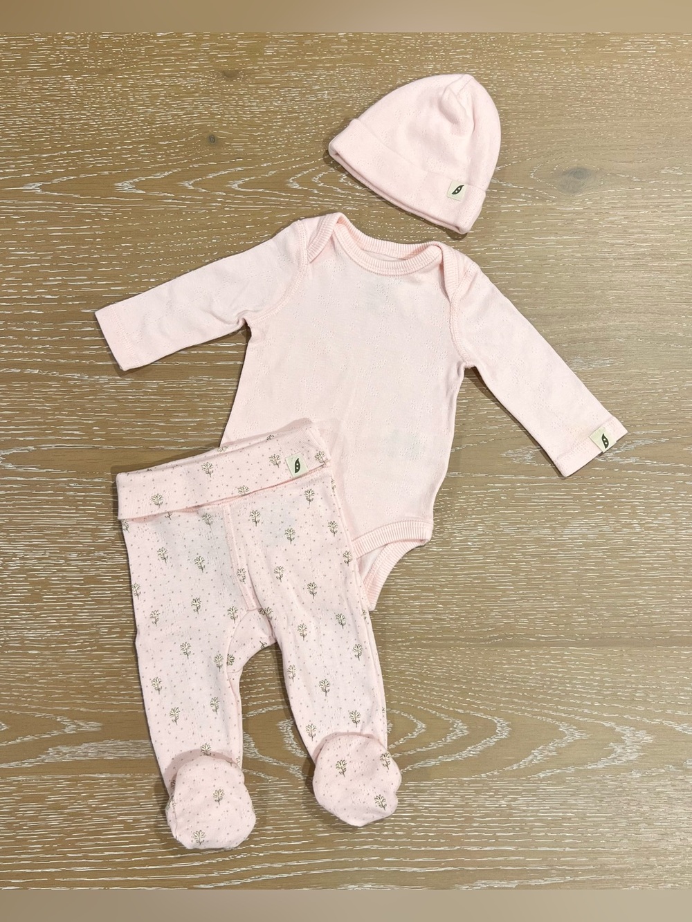 Easy Peasy Organic Cotton Newborn 3-Piece Baby Set Bodysuit Pant Hat Pink Floral